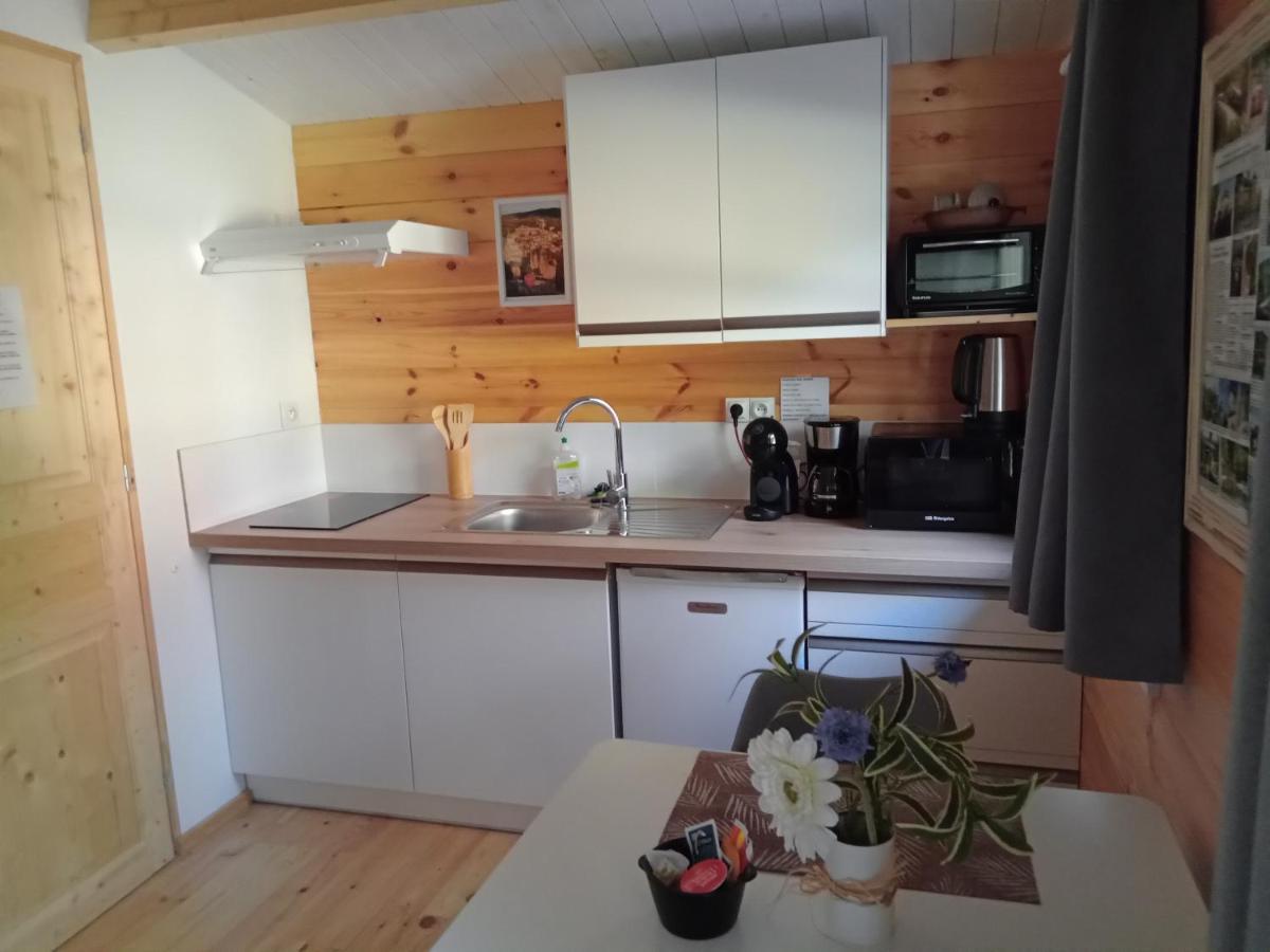 Chalet "Le Petit Olivier" Gites Appart 'Hotel L'Echappee Belle D'Aubenas Logement 2 Sur 3 Экстерьер фото