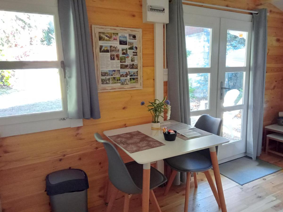 Chalet "Le Petit Olivier" Gites Appart 'Hotel L'Echappee Belle D'Aubenas Logement 2 Sur 3 Экстерьер фото
